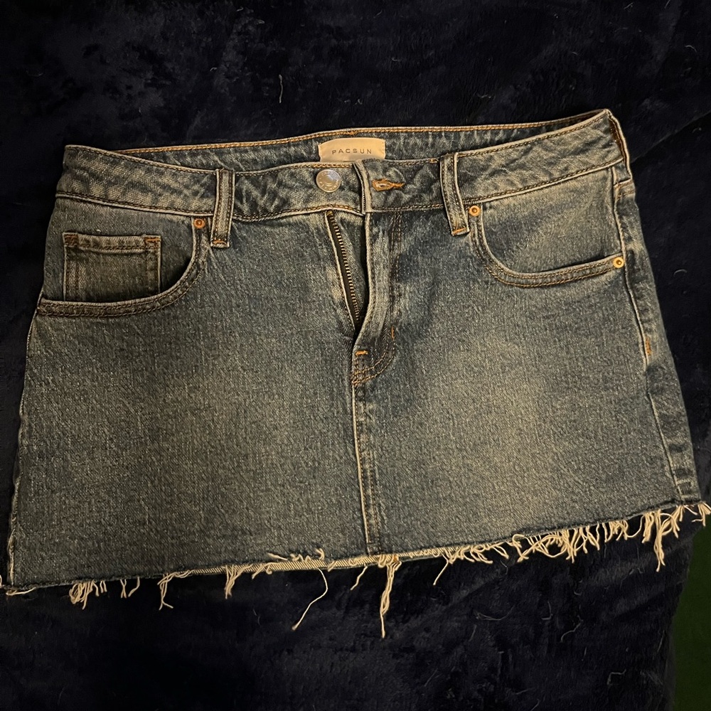Classic Jean skirt from pacsun. Brand new.